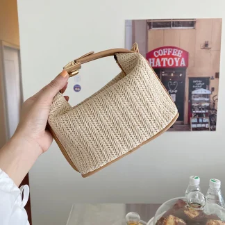 Trendy Handheld Straw Bag